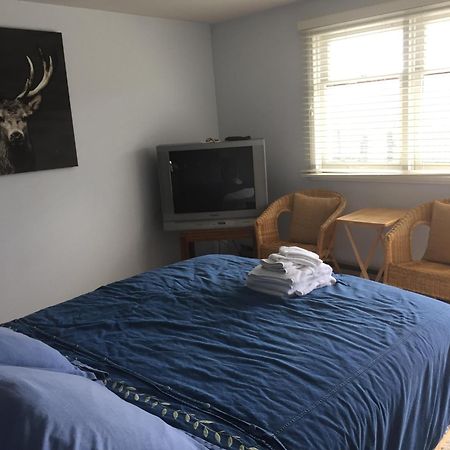 Cross Suite - Mistyriver Lodge Radium Hot Springs Esterno foto